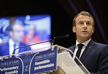 Frankreichs Pr&auml;sident Macron - Foto: Jean-Francois Badias/AP/dpa