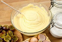 Eine Schüssel Rührteig - Kai Remmers/dpa-tmn