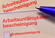 Bei Corona-Verdacht sind zwei Wochen Krankscheibung m&ouml;glich - Foto: Patrick Pleul/zb/dpa