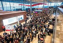 Feueralarm am Flughafen Berlin - Foto: Christophe Gateau/dpa