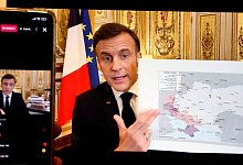 Macron informiert Internetnutzer über die Lage in der Ukraine - Ludovic Marin/AFP/dpa