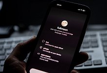 Die App Fullmoon auf einem Smartphone - Zacharie Scheurer/dpa-tmn