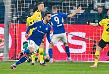 FC Schalke 04 - Borussia Dortmund - David Inderlied/dpa