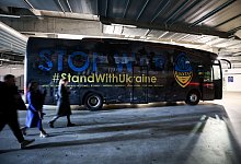 Mannschaftsbus von Schachtjor Donezk - Jan Woitas/dpa