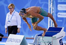 Sieht noch Verbesserungsmöglichkeiten für sich im Startbereich: Brustschwimmer Lucas Matzerath in Aktion. - Jokleindl/dpa