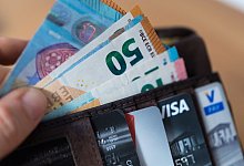 Geld - Monika Skolimowska/dpa-Zentralbild/dpa