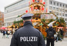 Verdacht auf Anschlag - Julian Stratenschulte/dpa