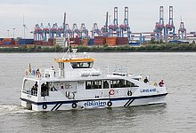 Elbkatamaran «Liinsand» - Foto: Bodo Marks/dpa