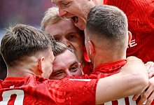 1. FC Kaiserslautern - Jahn Regensburg - Uwe Anspach/dpa