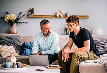 Freistellungsaufträge sammeln - Zacharie Scheurer/dpa-tmn