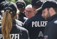 Steinmeier informiert sich &uuml;ber Lage nach G20-Gipfel - dpa