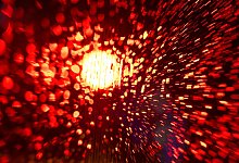 Zwei Jugendliche auf E-Scooter schwer verletzt - Felix Kästle/dpa