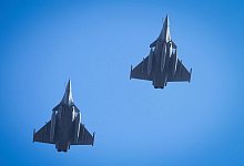 Französische Rafale-Kampfjets - Sergei Grits/AP/dpa