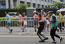 Roboter-Halbmarathon in Peking - Johannes Neudecker/dpa