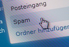 Immer öfter versuchen Anbieter von Nahrungsergänzungsmitteln mit übertriebenen Wirkungsbehauptungen und falschen Angaben potenzielle Käufer zu täuschen. - Andrea Warnecke/dpa-tmn