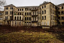 Ruine der ehemaligen Tuberkulose-Heilanstalt Aprath - Oliver Berg/dpa