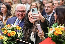 Einbürgerungsfeier mit Frank-Walter Steinmeier - Oliver Berg/dpa