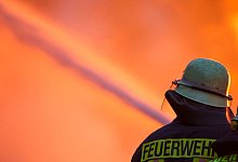 Feuerwehr Symbolbild - Christoph Reichwein/dpa