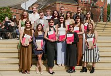 jahrgangsbeste_ss_2025 - Detmolder Schule für Gestaltung