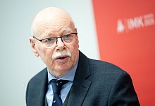 Der IMK-Vorsitzende Ulrich Mäurer - Sina Schuldt/dpa