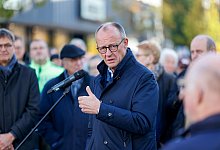 Bundeskanzler Merz zu Bürgergesprächen im Sauerland - Thomas Banneyer/dpa