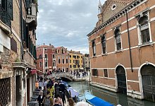 Touristen im Stadtzentrum von Venedig - Robert Messer/dpa