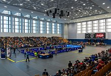 Tischtennis: Gemeinsamer Spieltag der M&auml;nner und Frauen - Soeren Stache/dpa