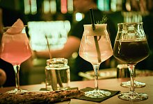 Cocktails in der Sphere Bar im Berliner Fernsehturm - Christin Klose/dpa-tmn/dpa