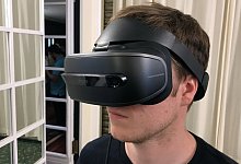 VR-Brille - Foto: Christoph Dernbach/dpa-tmn