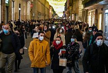 Einkaufsstra&szlig;e in Rom - Foto: Andrew Medichini/AP/dpa