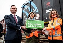 G&uuml;terzug mit automatischer Kupplung - Foto: Fabian Sommer/dpa