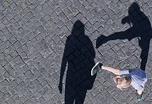 ADHS - Foto: Julian Stratenschulte/dpa