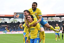 Eintracht Braunschweig - 1. FC Kaiserslautern - Swen Pförtner/dpa