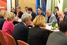 Tarifverhandlungen in der Metall- und Elektroindustrie - Marcus Brandt/dpa