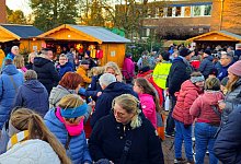 le Weihnachtsmarkt - Bildrechte: Eben-Ezer