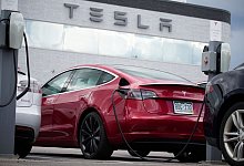 Teslas &laquo;Autopilot&raquo;-System - Foto: David Zalubowski/AP/dpa
