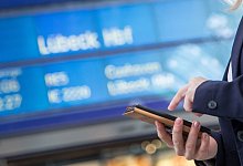 Auf dem Bahnhof - Christin Klose/dpa-tmn