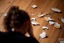 Illustration zur h&auml;uslichen Gewalt - Fabian Sommer/dpa