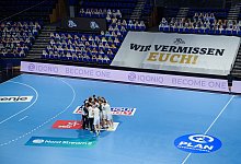 "Wir vermissen euch!" - Foto: Gregor Fischer/dpa