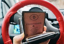 F&uuml;hrerscheinumtausch - Foto: Andreas Arnold/dpa/dpa-tmn