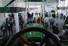 Traktor - Foto: Joe Buglewicz/AP/dpa