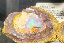 Unbearbeiteter Opal - Michelle Ostwald/dpa