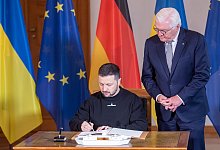 Ukrainischer Pr&auml;sident Selenskyj in Deutschland - Christophe Gateau/dpa