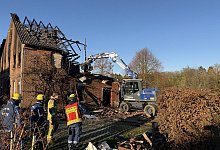 Wohnhaus brennt in Dörentrup-Bega - Die Blaulichtfotografen
