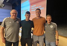 schiris - Sebastian Lucas