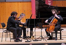 b1 - Thomas Kr&uuml;gler