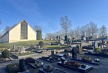 Trauerkapelle - Nina Schroeder