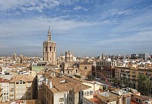 Kathedrale von Valencia überragt die Altstadt - Alexandra Frank/dpa-tmn