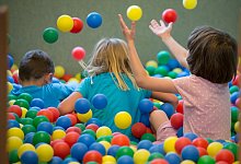 Im Kindergarten - Foto: Friso Gentsch