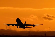Flughafen Frankfurt - Foto: Boris Roessler/dpa